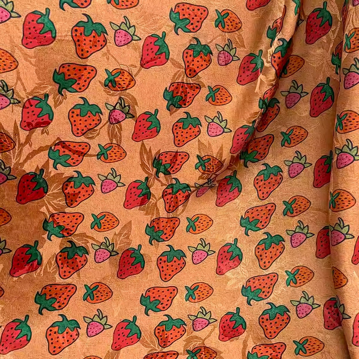 XYHYS 草莓- Jacquard HUALUO Hongyunsha silk fabric, 26 momme openwork texture, 110cm by the Yard