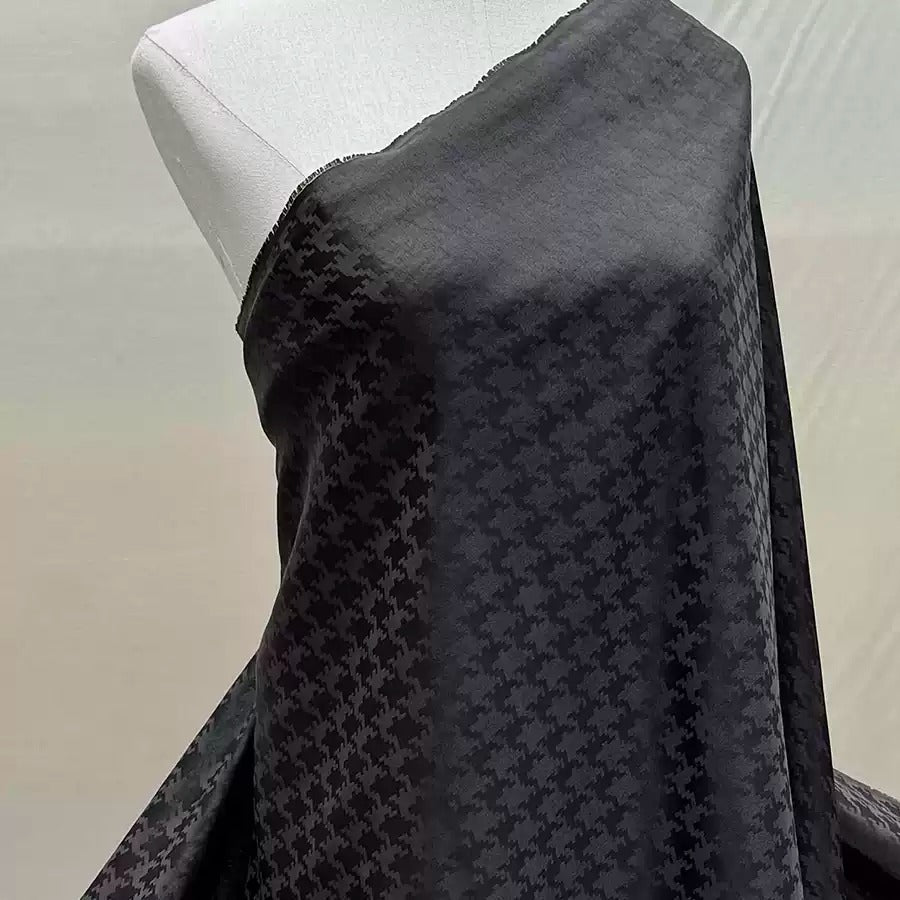 千鸟格 Mud Silk fabric, Jacquard HUALUO, 25 momme 110cm wide by the Yard