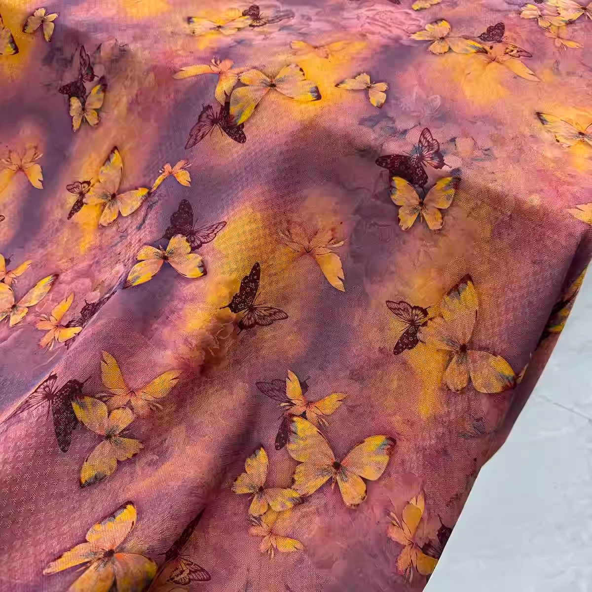 XYHYS粉紫色蝴蝶 - Jacquard HUALUO Hongyunsha silk fabric, 25 momme openwork texture, 110cm by the Yard