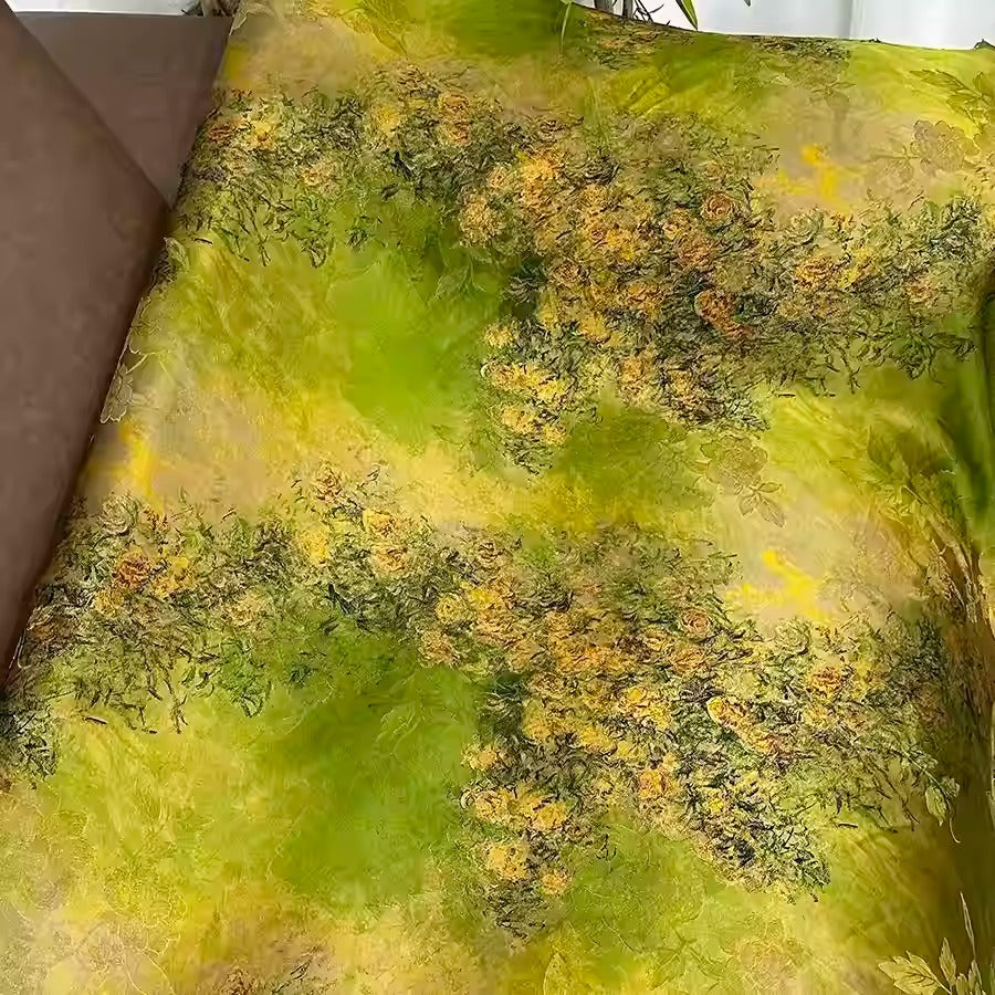 XYHYS 绿底黄玫瑰- Jacquard HUALUO Hongyunsha silk fabric, 25 momme openwork texture, 110cm by the Yard