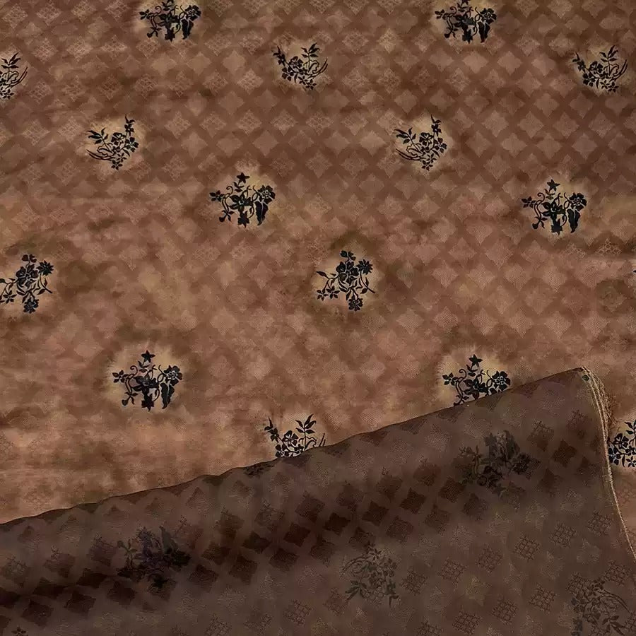 团花  Mud Silk fabric, Jacquard HUALUO, 25 momme 110cm wide by the Yard