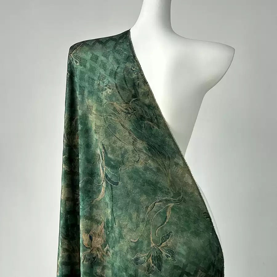 翠谷兰生 Mud Silk fabric, Jacquard HUALUO, 25 momme 110cm wide by the Yard