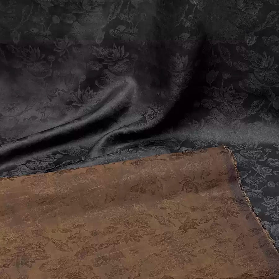 荷花 Mud Silk fabric, Jacquard HUALUO, 25 momme 110cm wide by the Yard