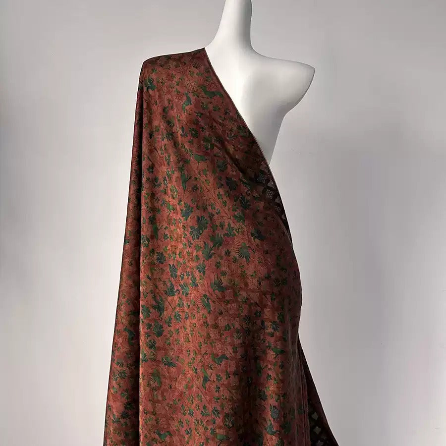 绛红    Mud Silk fabric, Jacquard HUALUO, 25 momme 110cm wide by the Yard