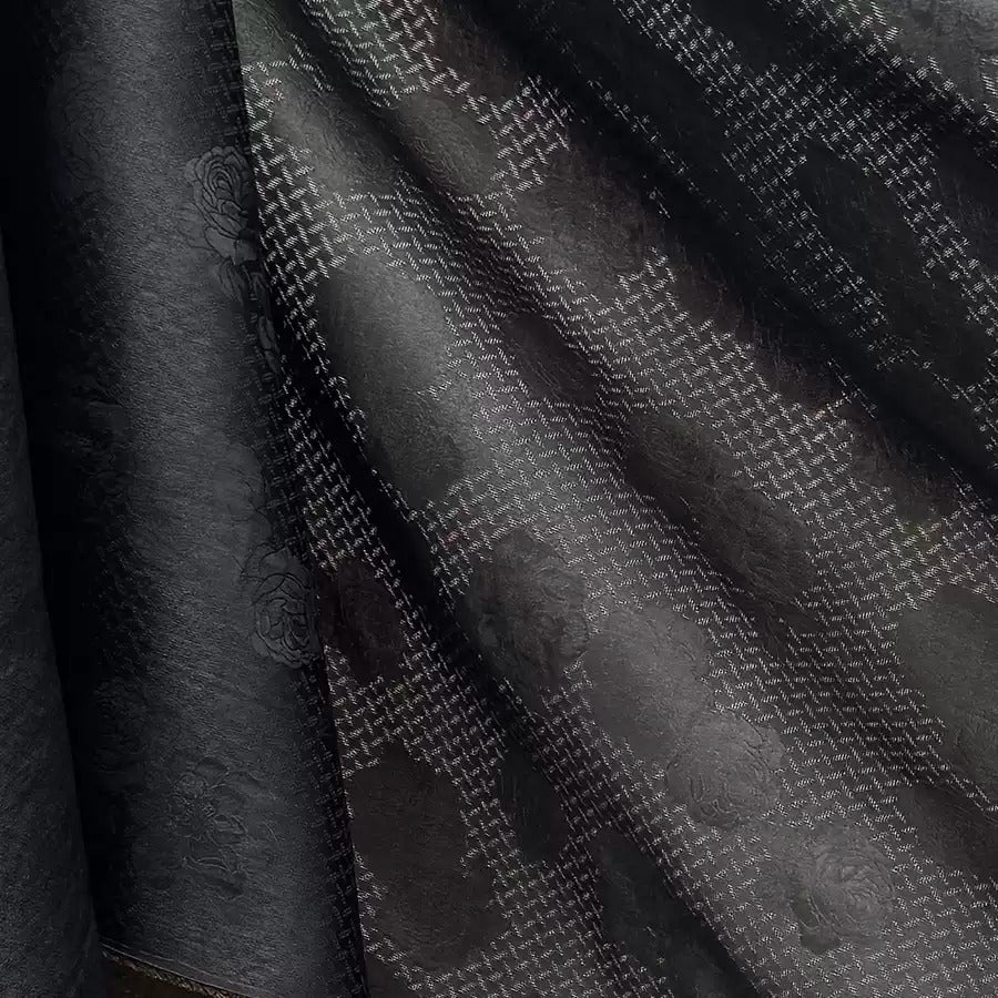 单黑玫瑰 Mud Silk fabric, Jacquard HUALUO, 25 momme 110cm wide by the Yard