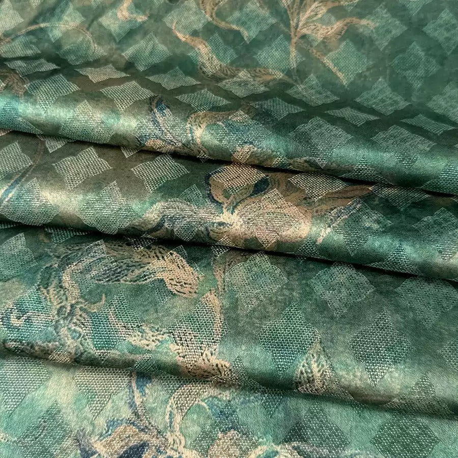 翠谷兰生 Mud Silk fabric, Jacquard HUALUO, 25 momme 110cm wide by the Yard