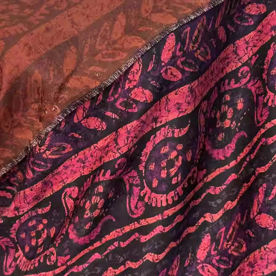 XYHYS 复古传统纹样- Jacquard HUALUO Hongyunsha silk fabric, 25 momme openwork texthture, 110cm by e Yard