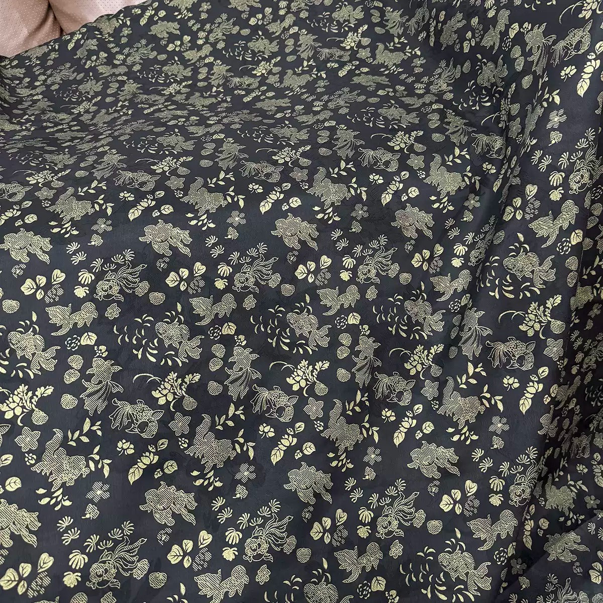烫金金鱼 Mud Silk fabric, Jacquard HUALUO, 27 momme 110cm wide by the Yard