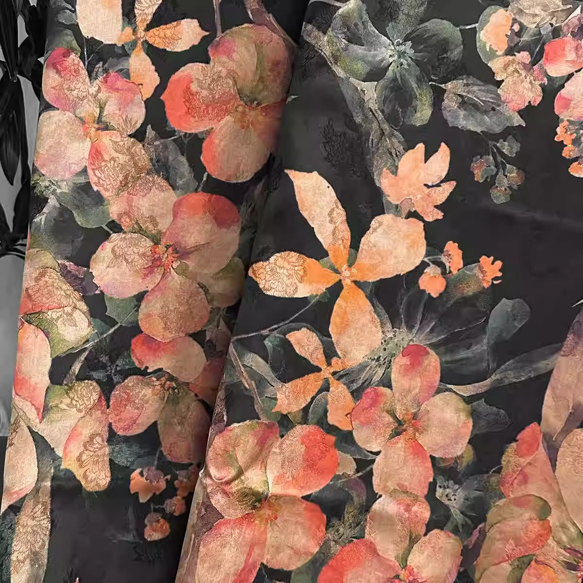 XYHYS 粉色山茶花- Jacquard HUALUO Hongyunsha silk fabric, 25 momme openwork texture, 110cm by the Yard