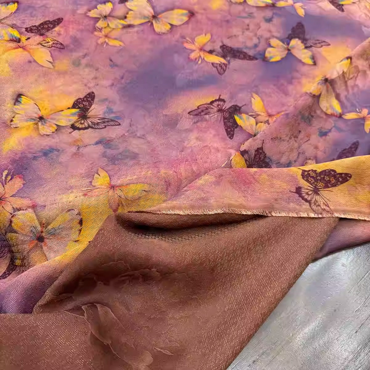 XYHYS粉紫色蝴蝶 - Jacquard HUALUO Hongyunsha silk fabric, 25 momme openwork texture, 110cm by the Yard