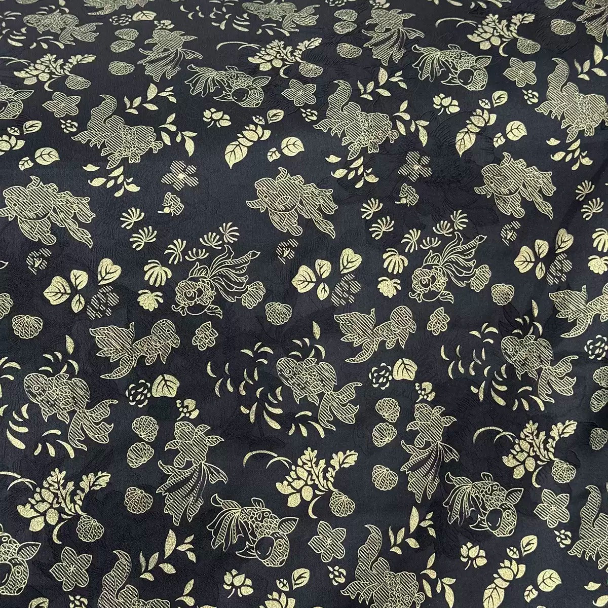 烫金金鱼 Mud Silk fabric, Jacquard HUALUO, 27 momme 110cm wide by the Yard