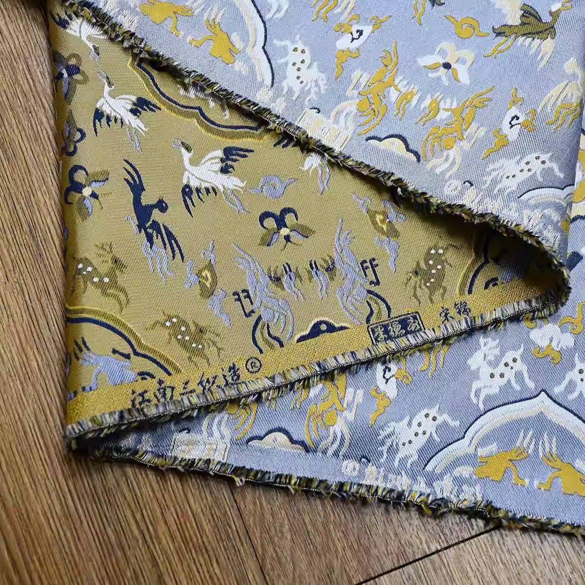 XYLDXSJ019 - Song Brocade 李德喜宋锦, 38 momme 70cm wide by the yard
