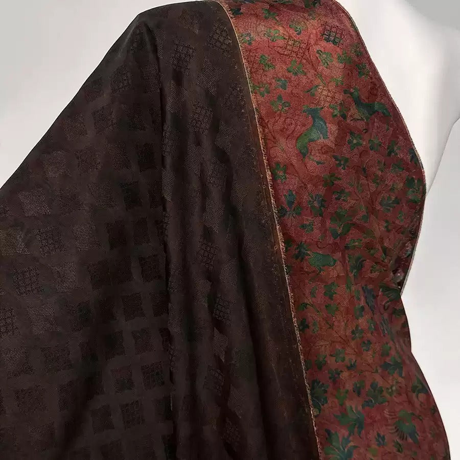 绛红    Mud Silk fabric, Jacquard HUALUO, 25 momme 110cm wide by the Yard