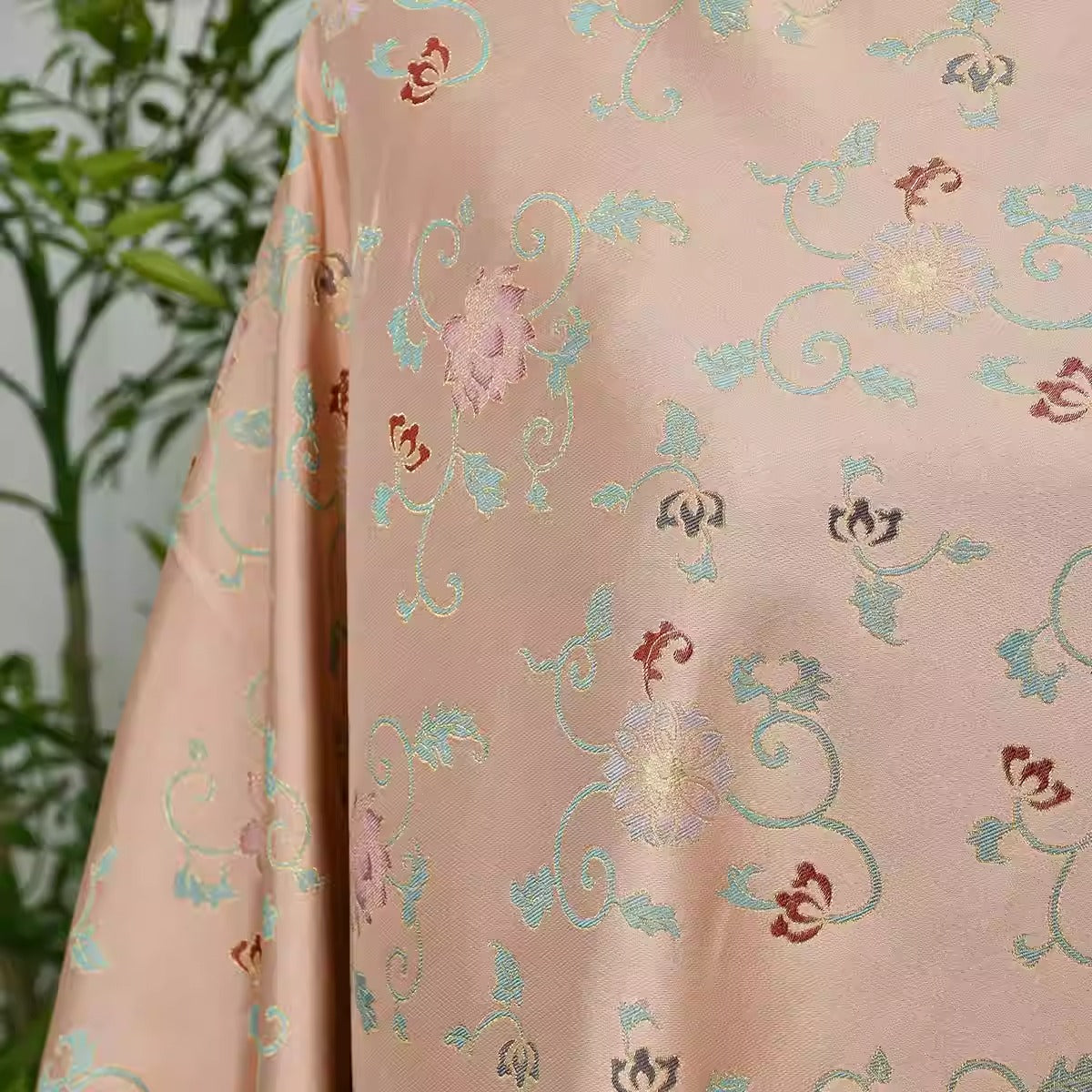 XYLDXSJ 花团锦簇粉绿 - Gilt-Thread Song Brocade 织金宋锦, 38 momme 140cm wide by the yard