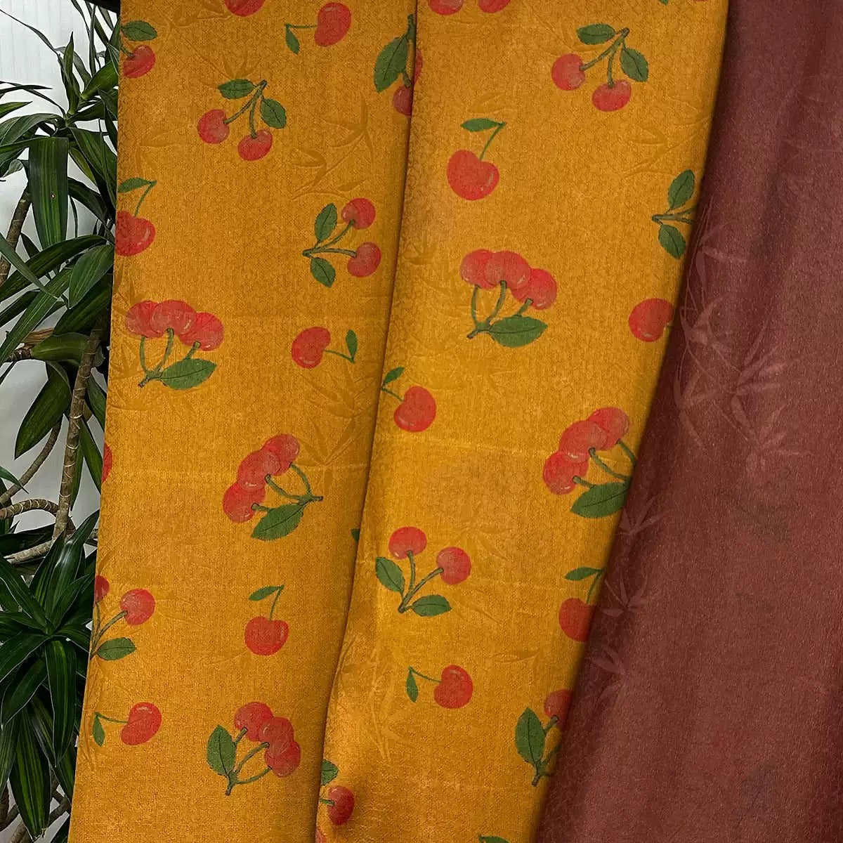 XYSGYT - Plant dyed HongYunSha Silk fabric, Openwork HUALUO, 25 momme 110cm wide by the Yard