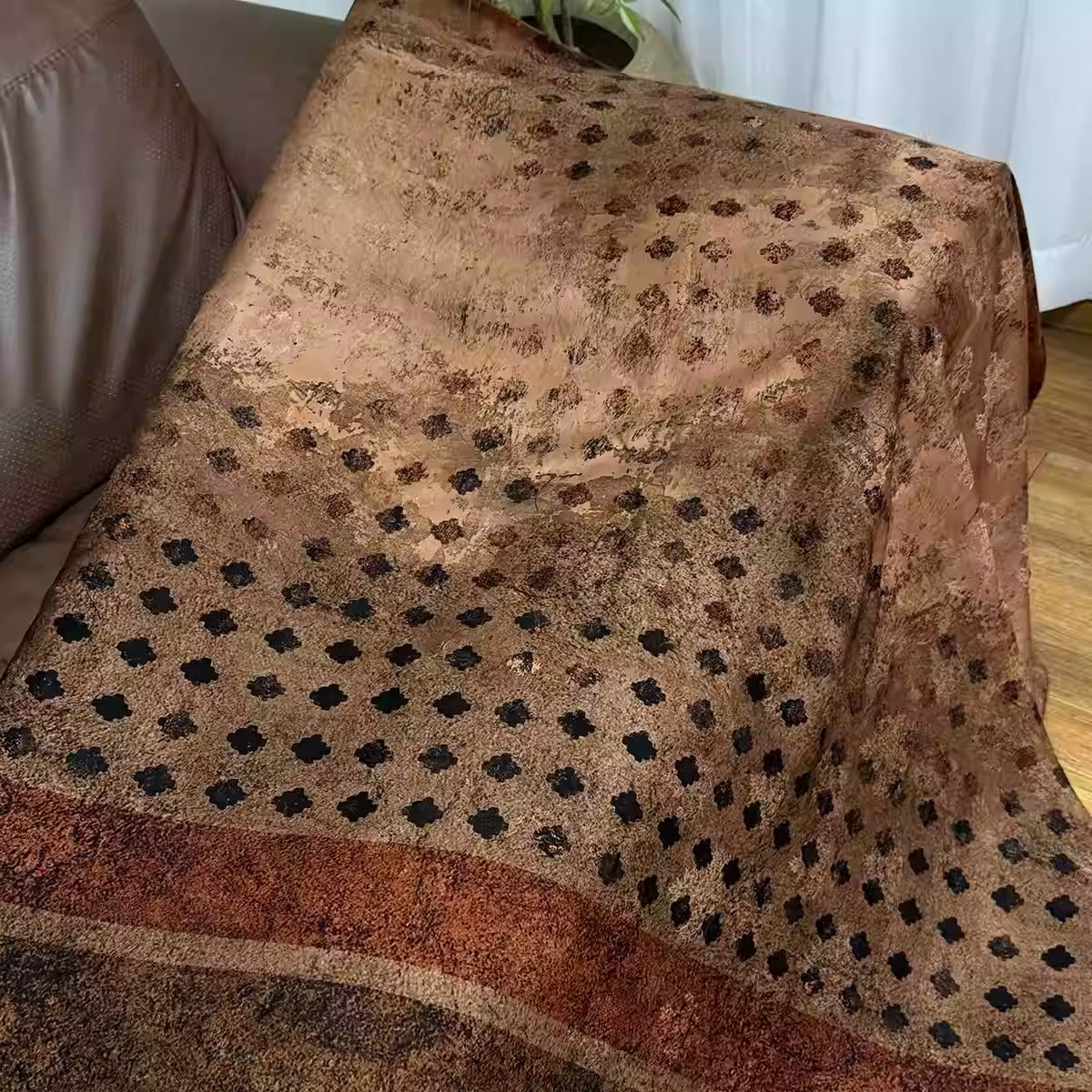 XYHYS庞贝古城 - Jacquard HUALUO Hongyunsha silk fabric, 26 momme openwork texture, 110cm by the Yard