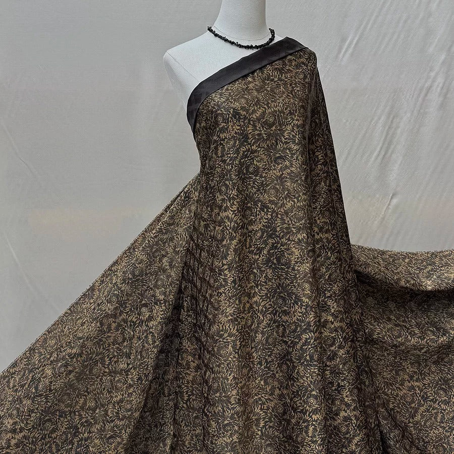 菊影  Mud Silk fabric, Jacquard HUALUO, 25 momme 110cm wide by the Yard