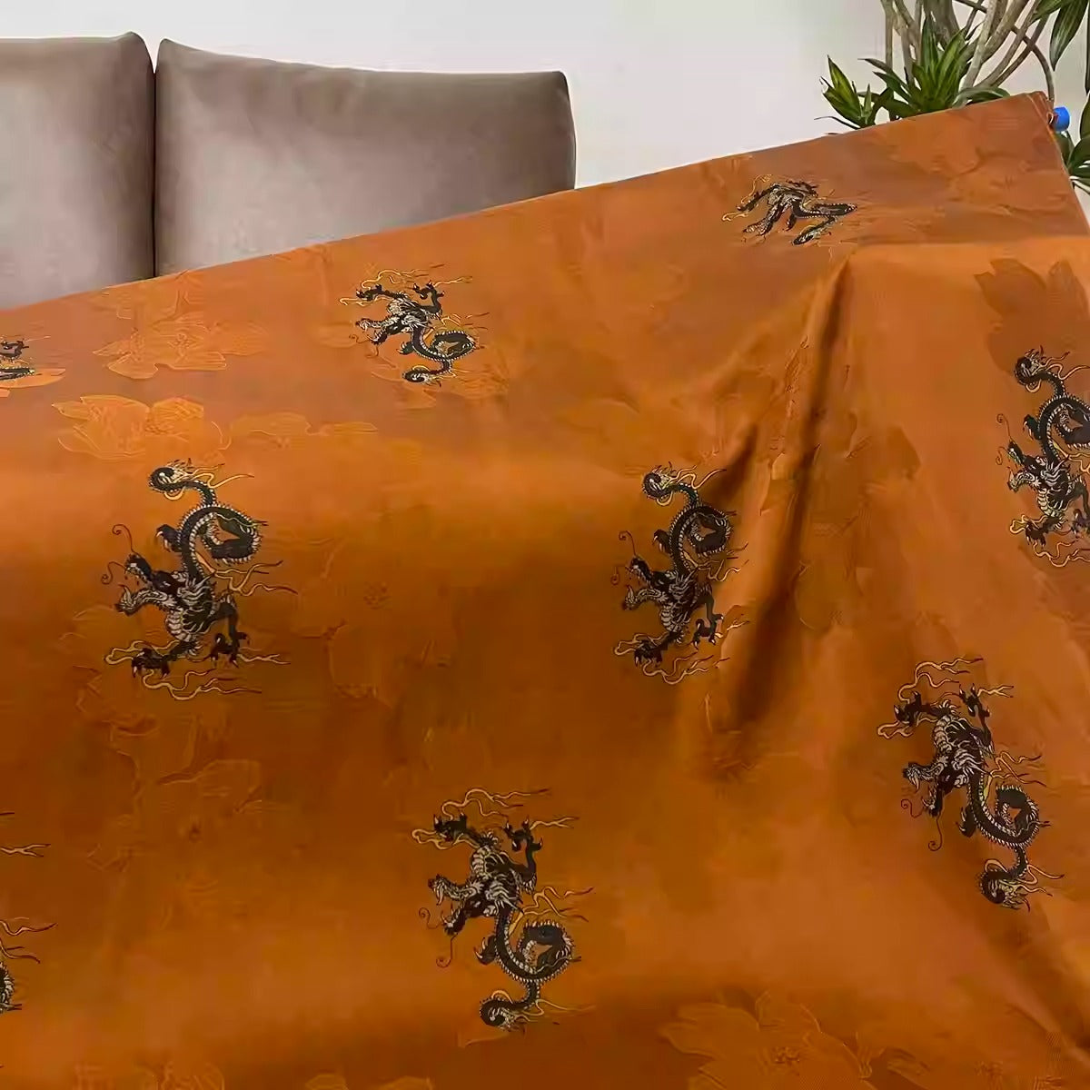 XYHYS 龙纹- Jacquard HUALUO Hongyunsha silk fabric, 26 momme openwork texture, 110cm by the Yard