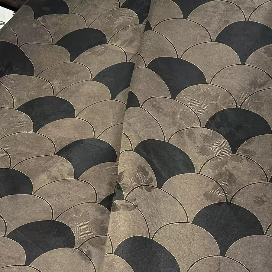 扇形暗影 Mud Silk fabric, Jacquard HUALUO, 25 momme 110cm wide by the Yard