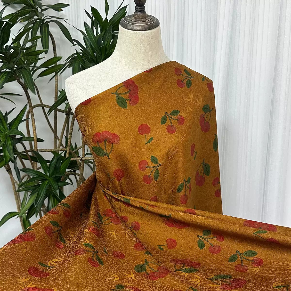 XYSGYT - Plant dyed HongYunSha Silk fabric, Openwork HUALUO, 25 momme 110cm wide by the Yard