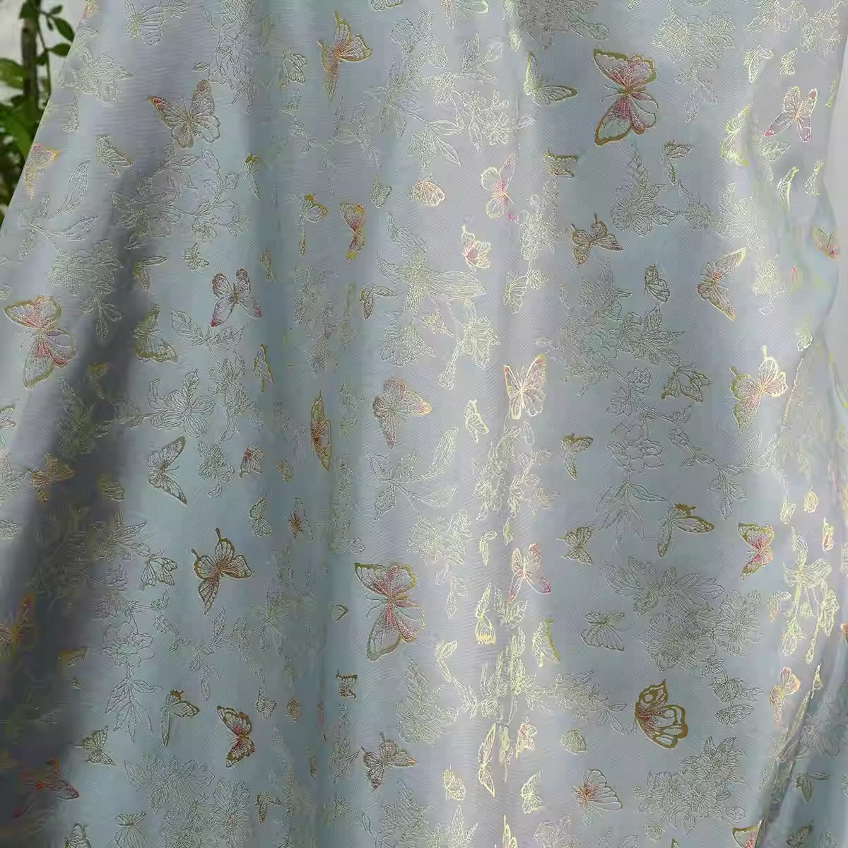 XYLDXSJ 花蝶绮梦蓝粉 - Gilt-Thread Song Brocade 织金宋锦, 38 momme 140cm wide by the yard
