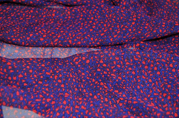 HONGSE - 8 Momme Red mixed Navy Silk Georgette Fabric - 135cm wide by the Yard