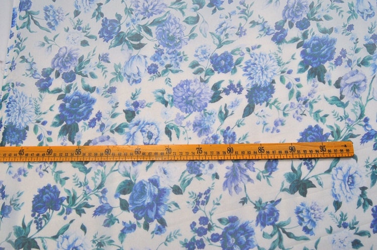 LANHUAXUE - 5.5 Momme Floral Print Crinkled Silk Georgette Fabric - 140cm wide by the Yard