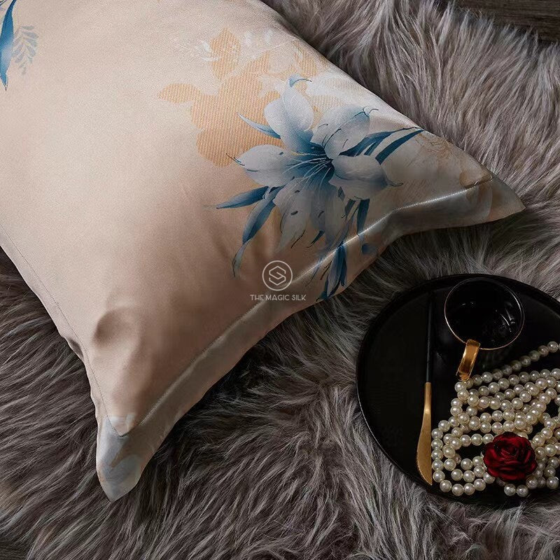 Blossom Blue - 16 Momme 100% Silk Bedding 4pcs Suite