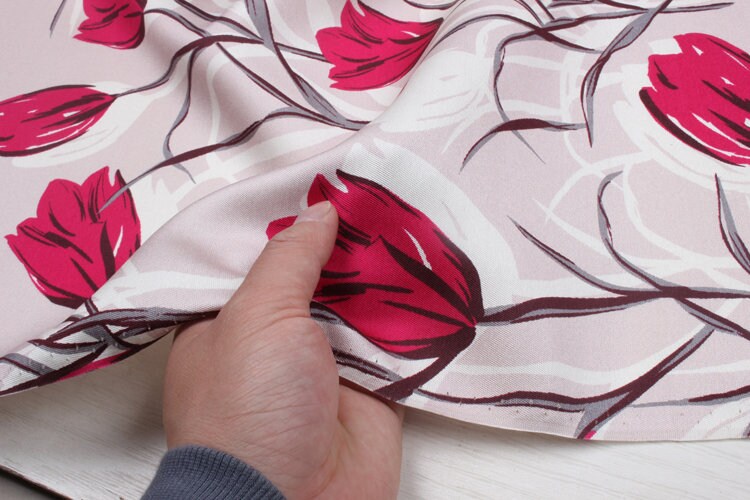 Red Tulip Print Mulberry Silk Wool Cotton Fabric - 135cm wide by the Yard