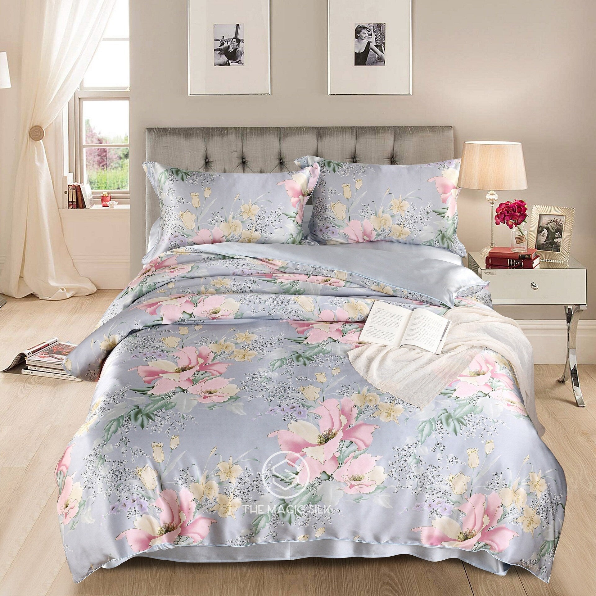 Annasui Lily  - 16 Momme 100% Silk Bedding 4pcs Suite