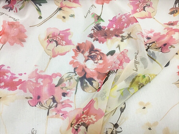 WENROU - 8 Momme Soft Pink Floral Print on White Silk Georgette Fabric - 110cm wide by the Yard
