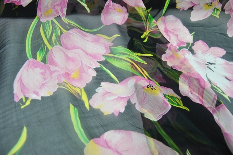 YUJINXIANG - 5 Momme Pink Tulip Print Crinkled Silk Georgette Fabric - 135cm wide by the Yard