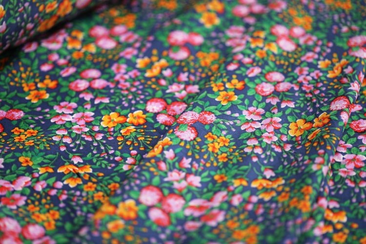 FANHUA - 16 momme Floral Print Silk Crepe de Chine Fabric - 114cm wide by the Yard