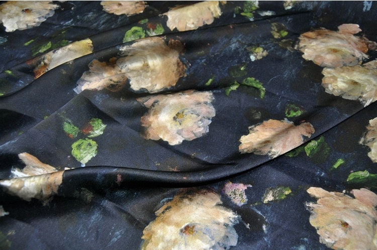 QIANGWEI - 20 momme Rose Print Charmeuse Silk Satin Fabric - 138cm wide by the Yard
