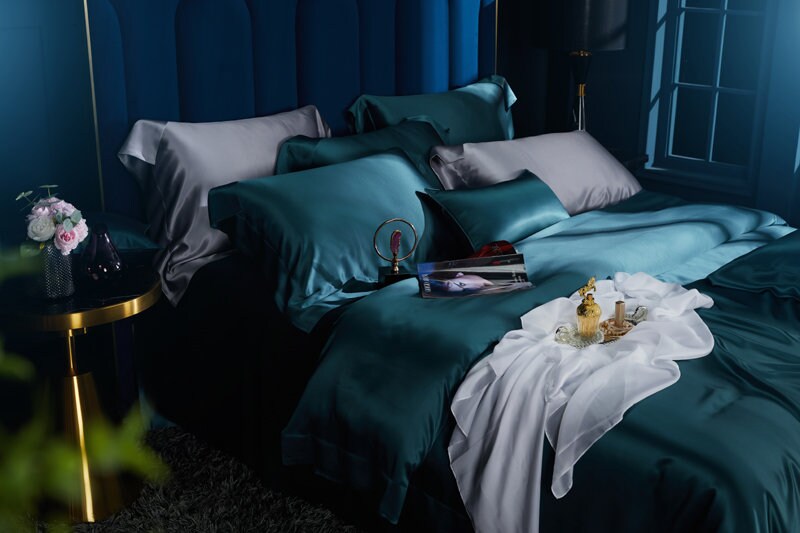 PEACOCK BLUE - 30 Momme Silk Duvet Cover