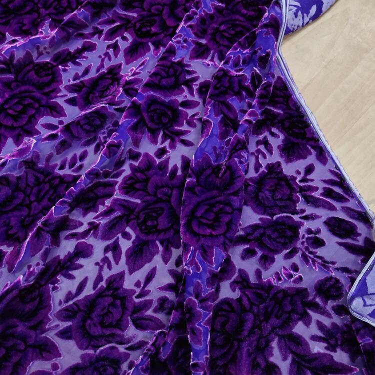 XIAOMD - Green Flowers Sheer Burnout Silk Velvet Fabric - 114cm wide by the Yard