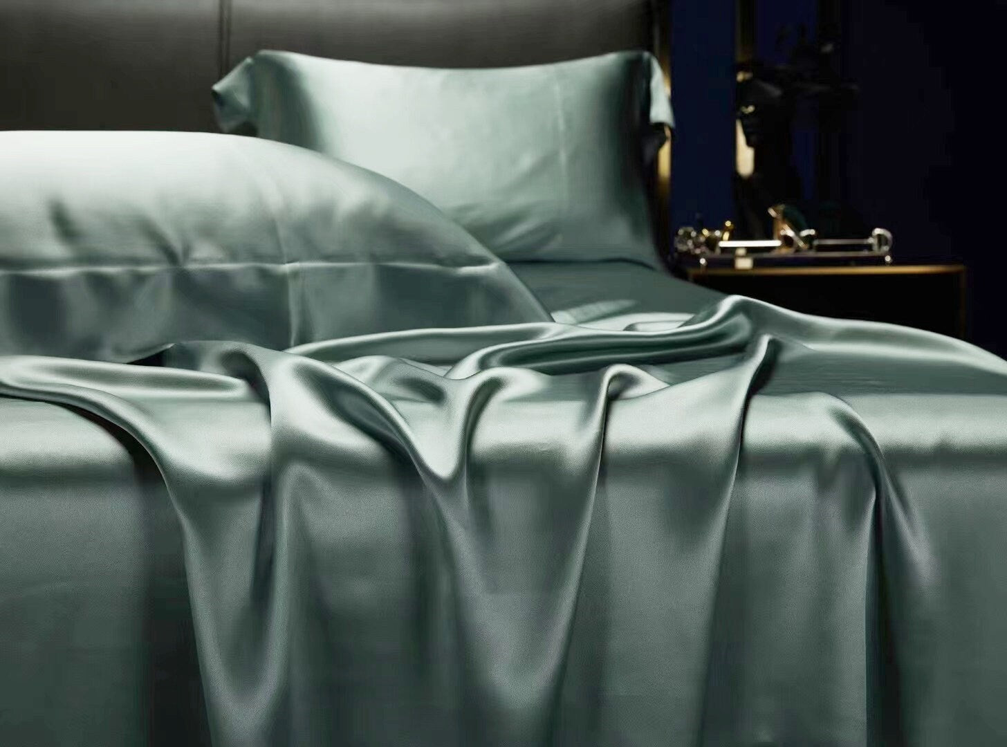 MOCHA - Silk Duvet Cover made in 30 Momme 100% Mulberry Silk