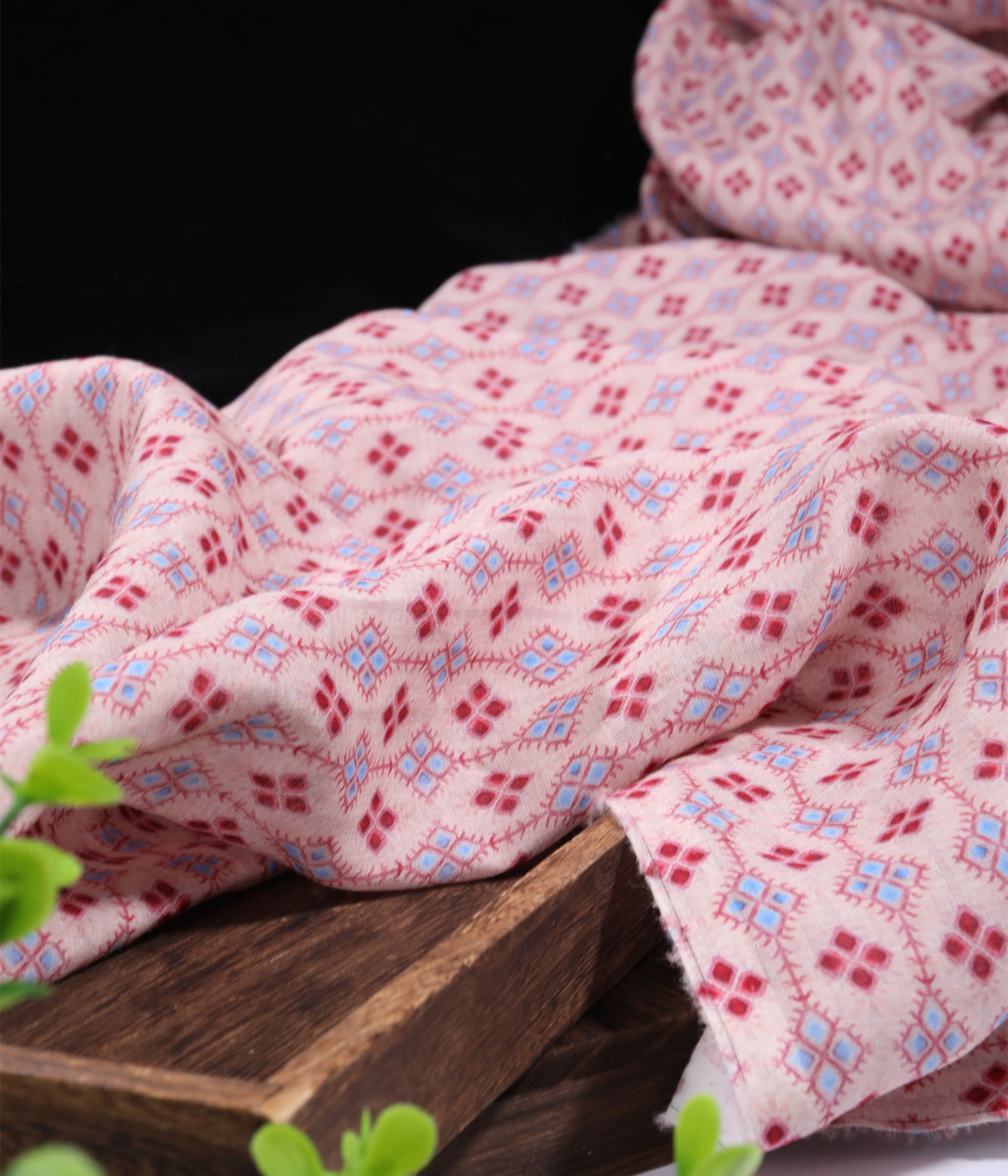 YINRONG - Digital Printing 42 Thread Count Ramie Fabric - 140cm wide by the Yard